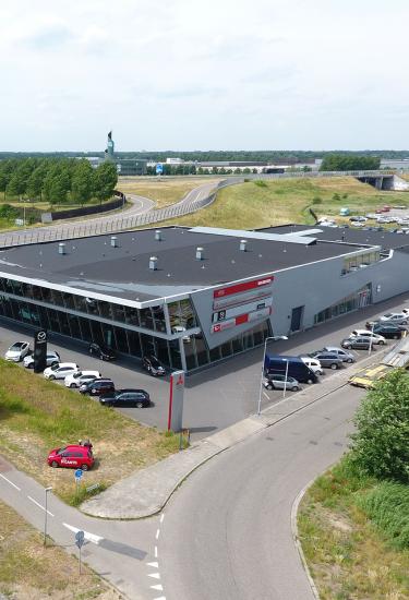 Autobedrijf Braber luchtfoto pand